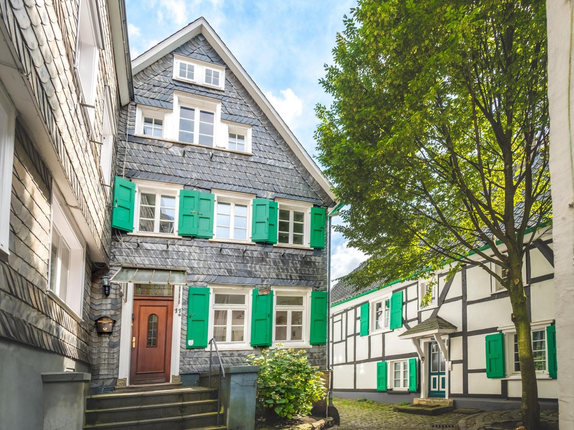 Kuesterhaus Graefrath Solingen Zewnętrze zdjęcie